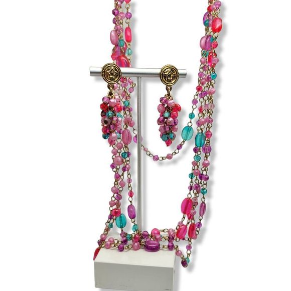 Vintage Resin Eyeful(tm) 5 strand bead, gold-tone wire & Earring Set 27" - Picture 5 of 7